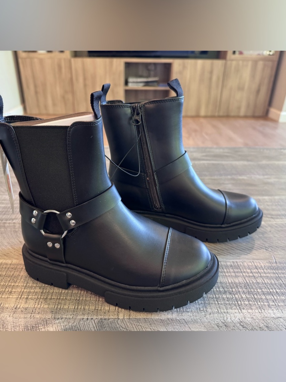 Art Class Crosby boot- size 2